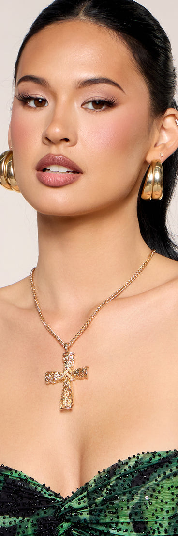 Ornate Edge Cross Pendant Necklace
