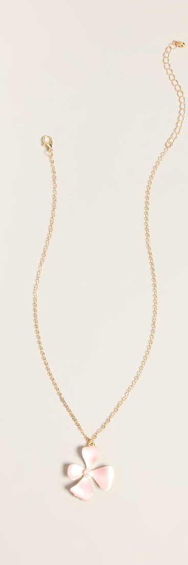 Petal Crush Floral Pendant Necklace