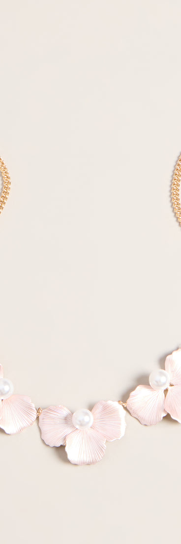 Pretty In Petals Flower Statement Necklace