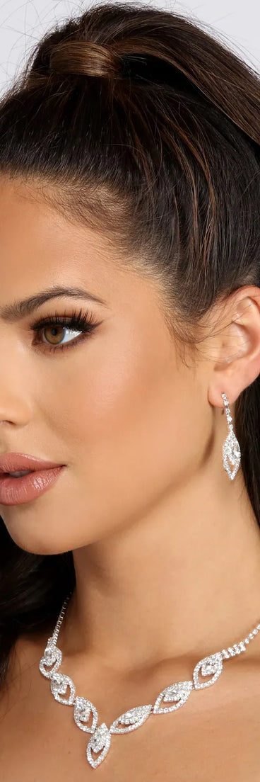 Rhinestone Leaf Earrings And Necklace Set