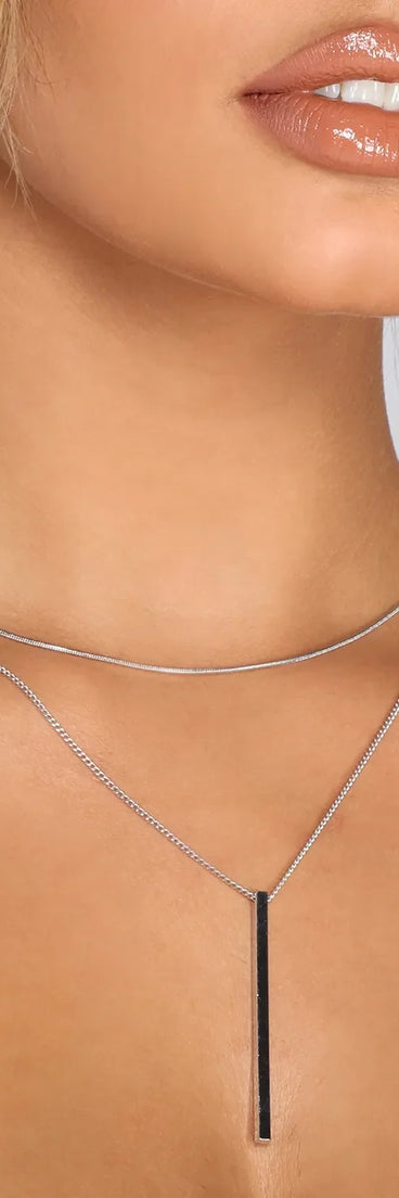 Sleek Layered Pendant Necklace