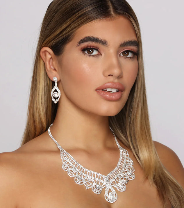 Reign In Luxe Statement Collar And Duster Earrings Set
