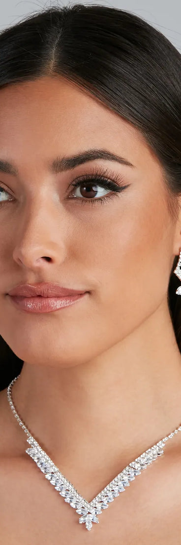 Major Glitz Rhinestone Collar And Chandelier Earring Set