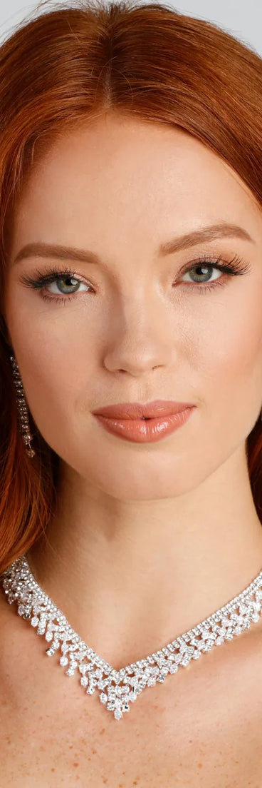 Chic And Luxe Necklace And Earrings Set