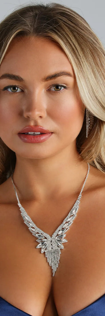 Capture That Glamour Rhinestone Statement Necklace