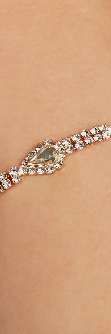 Regal Rhinestone Necklace, Earrings, and Bracelet Set