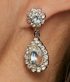Regal Glamour Scalloped Rhinestone Necklace And Earrings Set
