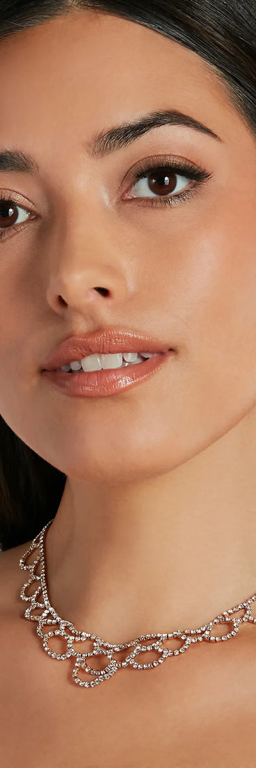 Homecoming jewelry and accessories like the Luxe Touch Rhinestone Scalloped Collar Necklace provide the finishing touch to help you dazzle at HOCO 2024!