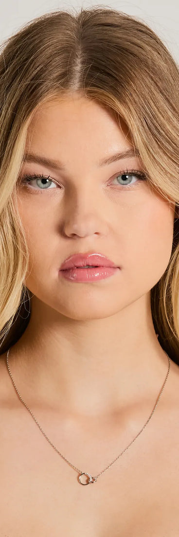 Chic Shine Cubic Zirconia Circle Charm Necklace