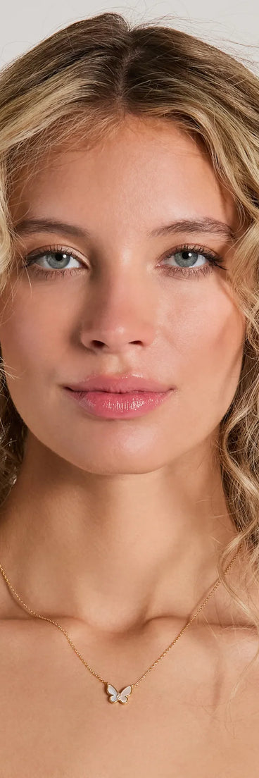 Striking Charm Butterfly Necklace