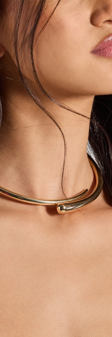 Chic And Sleek Metal Choker Necklace