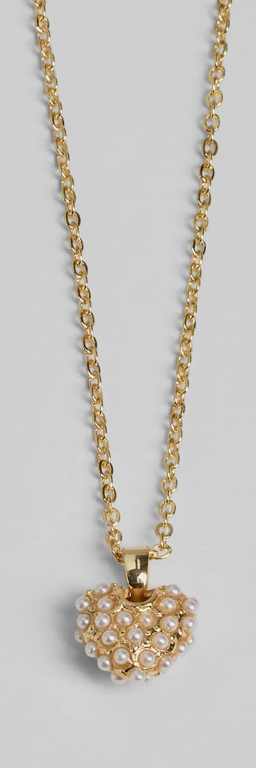 Meet Your Match Faux Pearl Heart Necklace