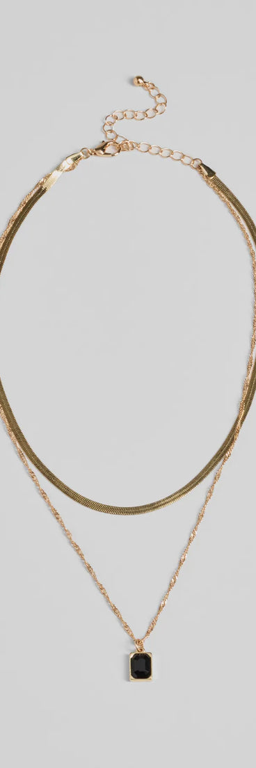 Simple Statement Layered Stone Pendant Necklace, a trendy gold addition to women's going-out outfits, is ideal for Christmas party outfits, chic NYE attire, or winter night-out looks that keep you on-trend!