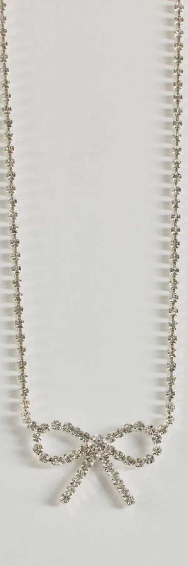 This silver piece brings trend-right energy to the Cute Glamour Rhinestone Bow Necklace, perfect for fall outfits that stand out.