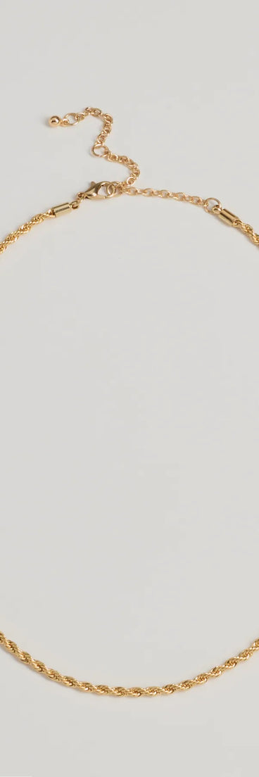 The Bold Twist Metal Chain Necklace in gold is a women's workwear essential with an elevated fabric and chic silhouette, ideal for layering and versatile enough to take your look from office chic to going-out ready!