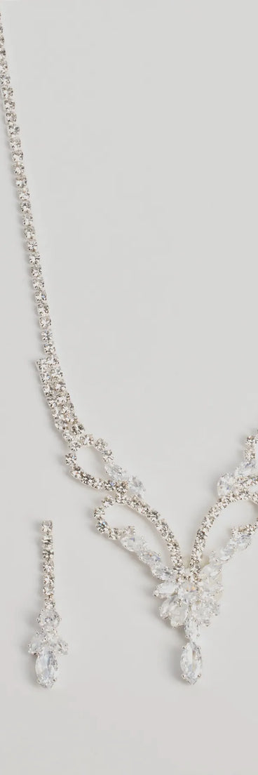 The Glam Perfection Rhinestone Necklace And Earrings Set in silver is an elevated pick for your best outfit yet, effortlessly delivering a polished look that's sure to turn heads at any celebration.
