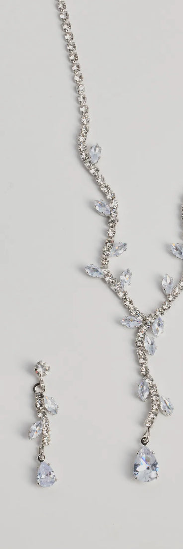 
Upgrade your style game for 2025 with the Chic Leaf-Shaped Rhinestone Necklace And Earrings Set in silver, perfect for any fashion-forward wardrobe.