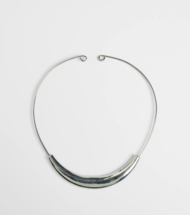 The Sleek And Classic Circle Collar Necklace in silver brings edge and energy to your vibe, ready to elevate any festival look or concert outfit.