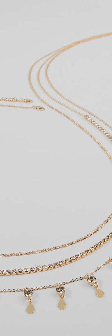 The Dainty Luxe Rhinestone Layered Belly Chain in gold brings edge and energy to your vibe, ready to elevate any festival look or concert outfit.