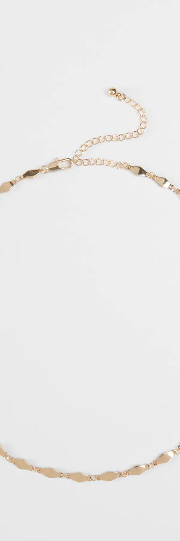 Get inspired with the Definite Moment Chain Necklace, a feed-worthy gold piece that’s part of Windsor's updated and curated women’s clothing edit packed with must-have fall outfit ideas.