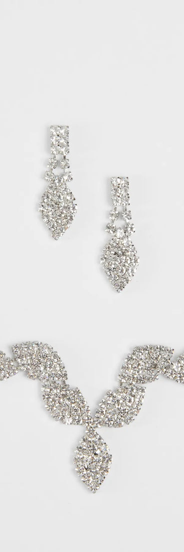 Get inspired with the Gorgeous Elegance Necklace And Earrings Set, a feed-worthy silver piece that’s part of Windsor's updated and curated women’s clothing edit packed with must-have fall outfit ideas.