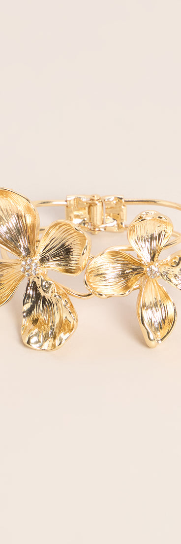 Vacation Souvenir Flower Cuff Bracelet