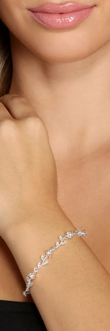 Rhinestone Leaf Clasp Bracelet