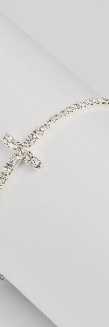 
Upgrade your style game for 2025 with the Glitzy Sparkle Rhinestone Cross Bracelet in silver, perfect for any fashion-forward wardrobe.