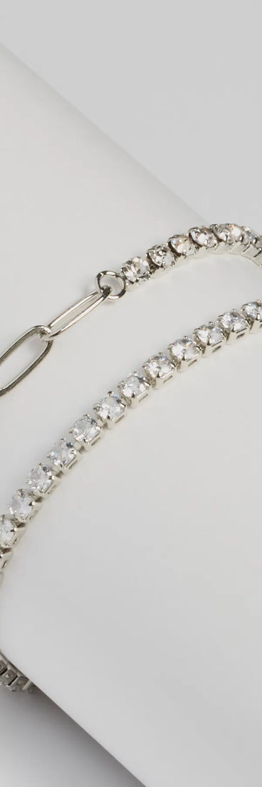 All The Luxe Two-Pack Bracelet Set, a trendy silver addition to women's going-out outfits, is ideal for Christmas party outfits, chic NYE attire, or winter night-out looks that keep you on-trend!