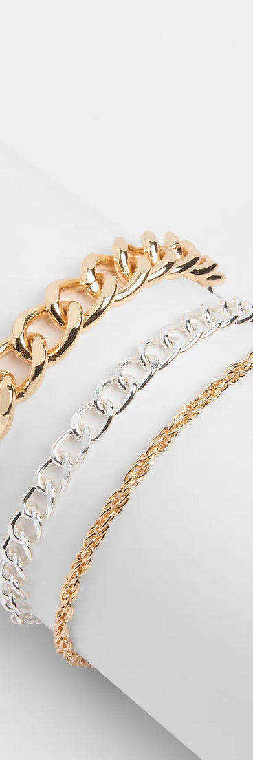 Get inspired with the Stacked Up Three Piece Chain Bracelet Set, a feed-worthy multi-color piece that’s part of Windsor's updated and curated women’s clothing edit packed with must-have fall outfit ideas.