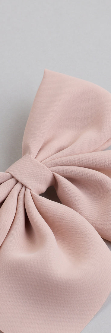 Style your vibe in seconds with the Simplicity Is Chic Hair Bow Clip, a fashion accessories essential that completes any outfit with ease.