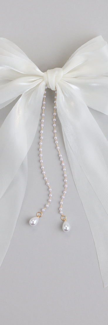 Ever So Charmed Hair Bow With Pearl Chain