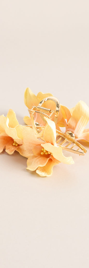 Packed For Paradise Hair Claw Clip
