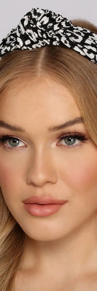 A Trendy Look Headband