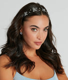 
Upgrade your style game for 2025 with the Sensational Charm Butterfly Rhinestone Headband in silver, perfect for any fashion-forward wardrobe.