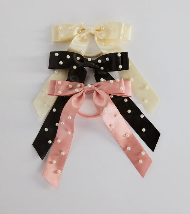 
Upgrade your style game for 2025 with the Posh Faux Pearl Satin Bow Three-Pack Hair Ties, perfect for any fashion-forward wardrobe.