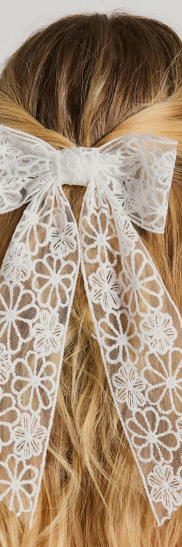 
Upgrade your style game for 2025 with the Sweet And Perfect Floral Lace Bow Hair Barrette in white, perfect for any fashion-forward wardrobe.