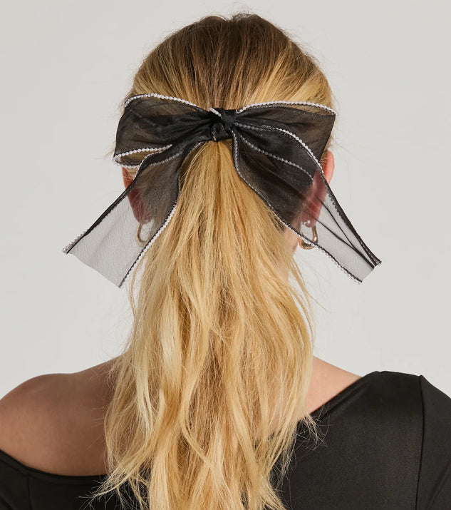 
Upgrade your style game for 2025 with the Sweet Glamour Pearl Trim Hair Bow Barrette in black, perfect for any fashion-forward wardrobe.