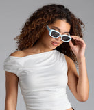 The Meet Downtown Retro Square Sunglasses in light blue brings edge and energy to your vibe, ready to elevate any festival look or concert outfit.