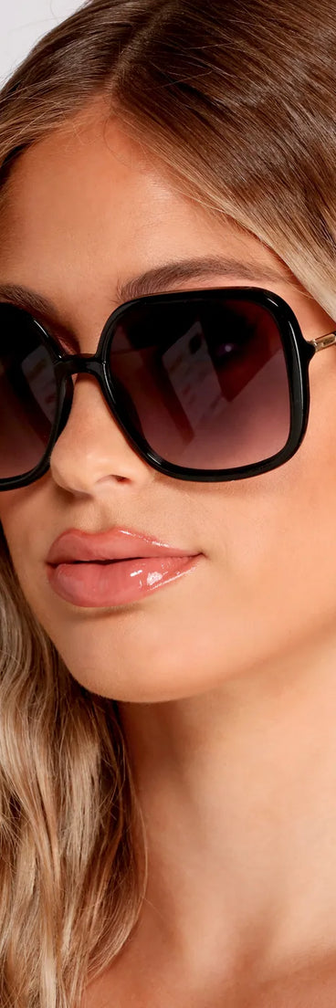 So Hollywood Oversized Sunglasses