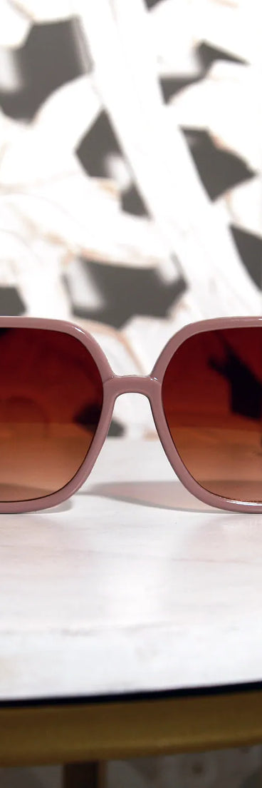 Star Quality Oversized Sunglasses