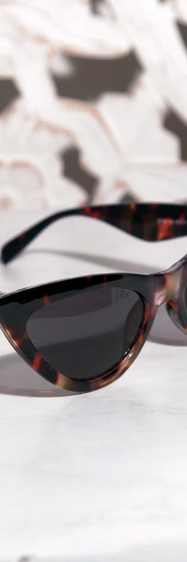 Jetsetter Cat Eye Sunglasses