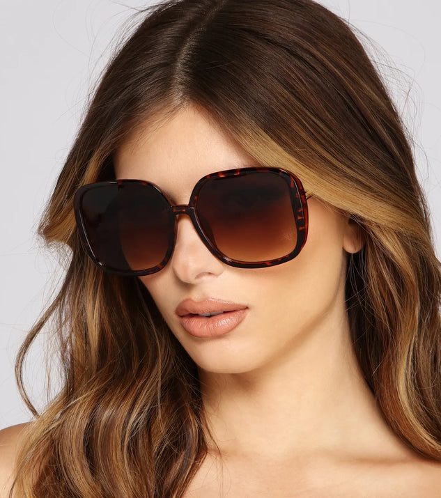 Throwing Shade Square Frame Sunglasses