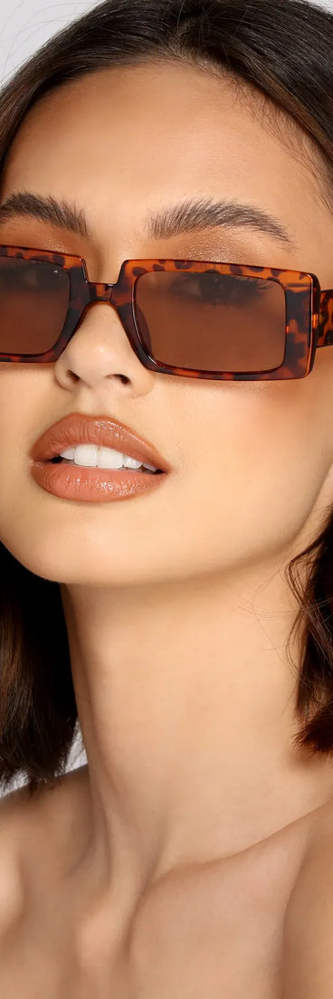 Looking Chic Rectangle Sunglasses