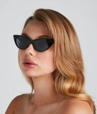 It Girl Cat Eye Sunglasses