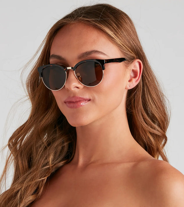 Classy Tort Wayfarer Sunglasses
