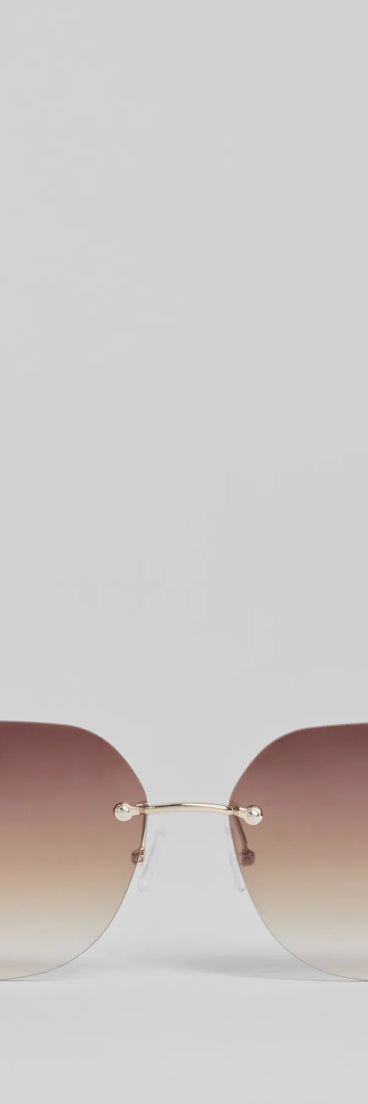 Fave Trend Oversized Cat-Eye Sunglasses