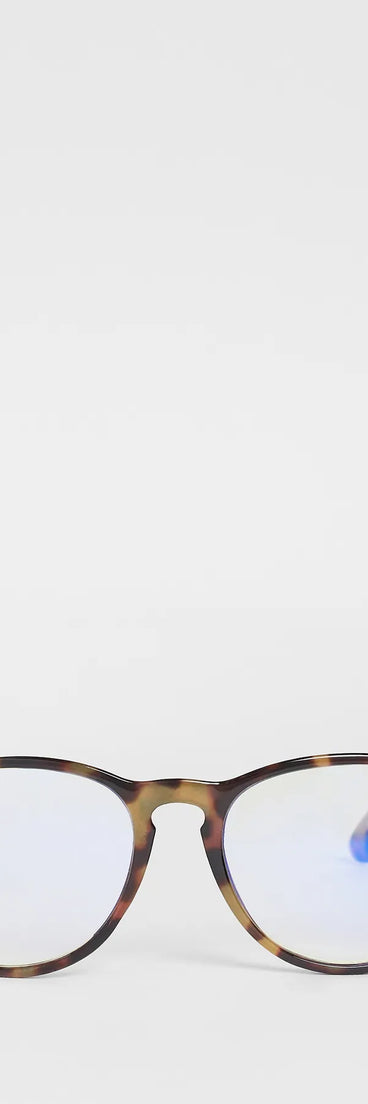 Get inspired with the The Modern Tortoiseshell Blue Light Eyeglasses, a feed-worthy tortoise piece that’s part of Windsor's updated and curated women’s clothing edit packed with must-have fall outfit ideas.