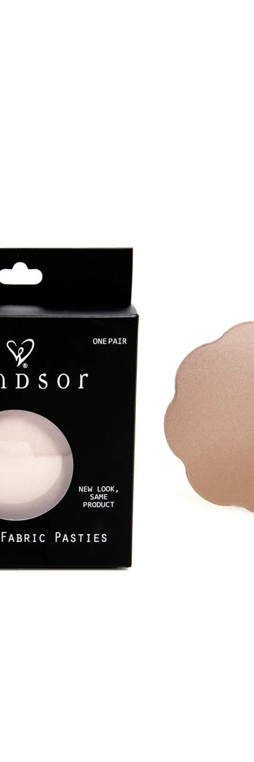 Reusable Nipple Covers, a trendy natural addition to women's going-out outfits, is ideal for holiday outfits, chic GNO attire, or going-out looks that keep you feeling cofident and stylish!