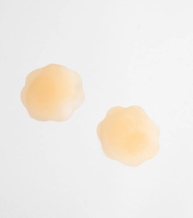 Stay on-trend this season with the Perfect Kit Lingerie Pasties And Body Tape in nude, a must-have for creating stylish and effortless spring outfits for women.